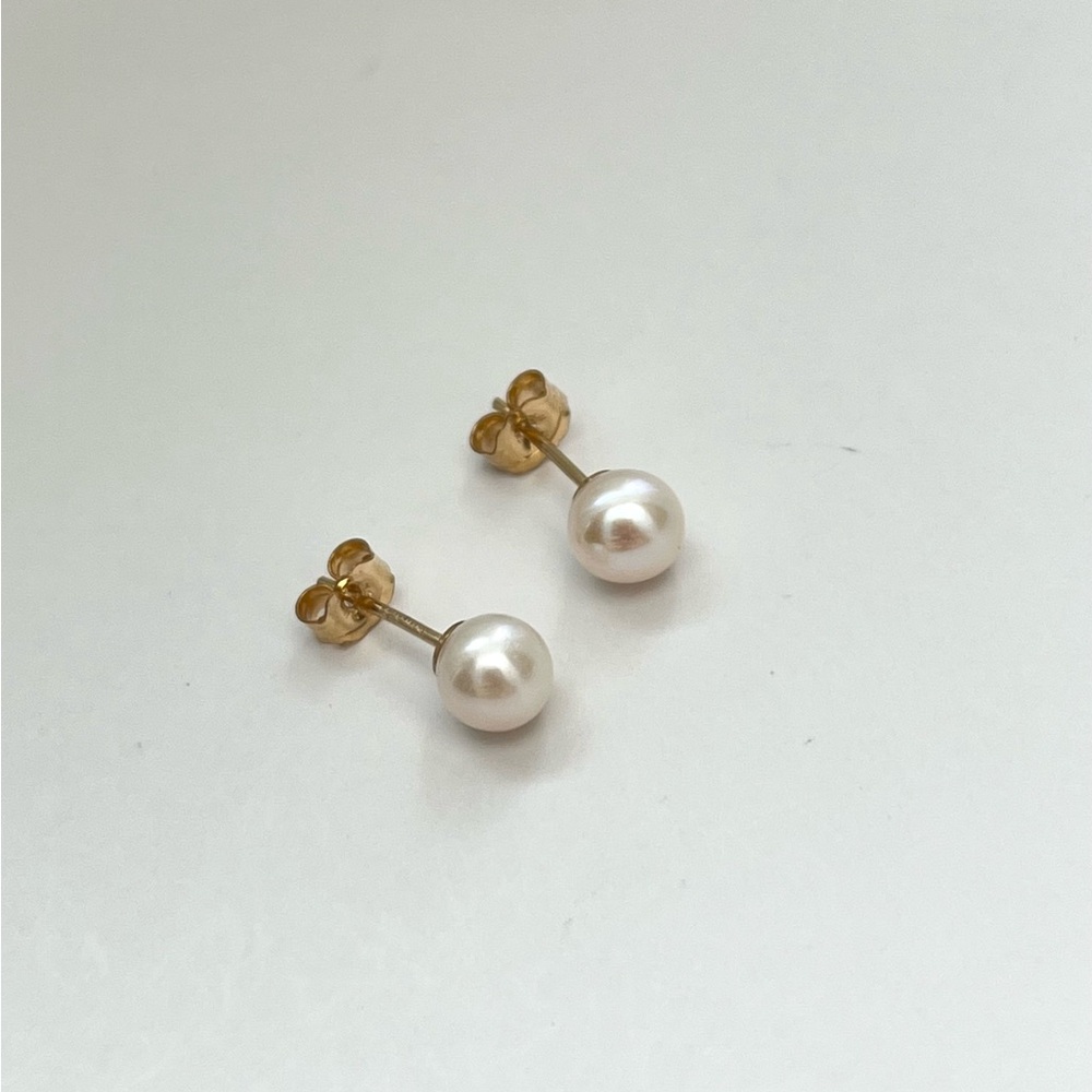 Classic Freshwater Pearl 14K Gold Filled Stud Earrings